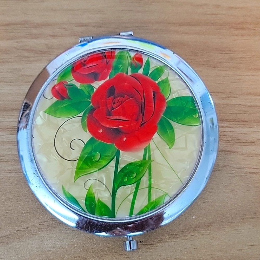 Silvertone with Roses Double Mirror  Compact 3" Push Button Entry